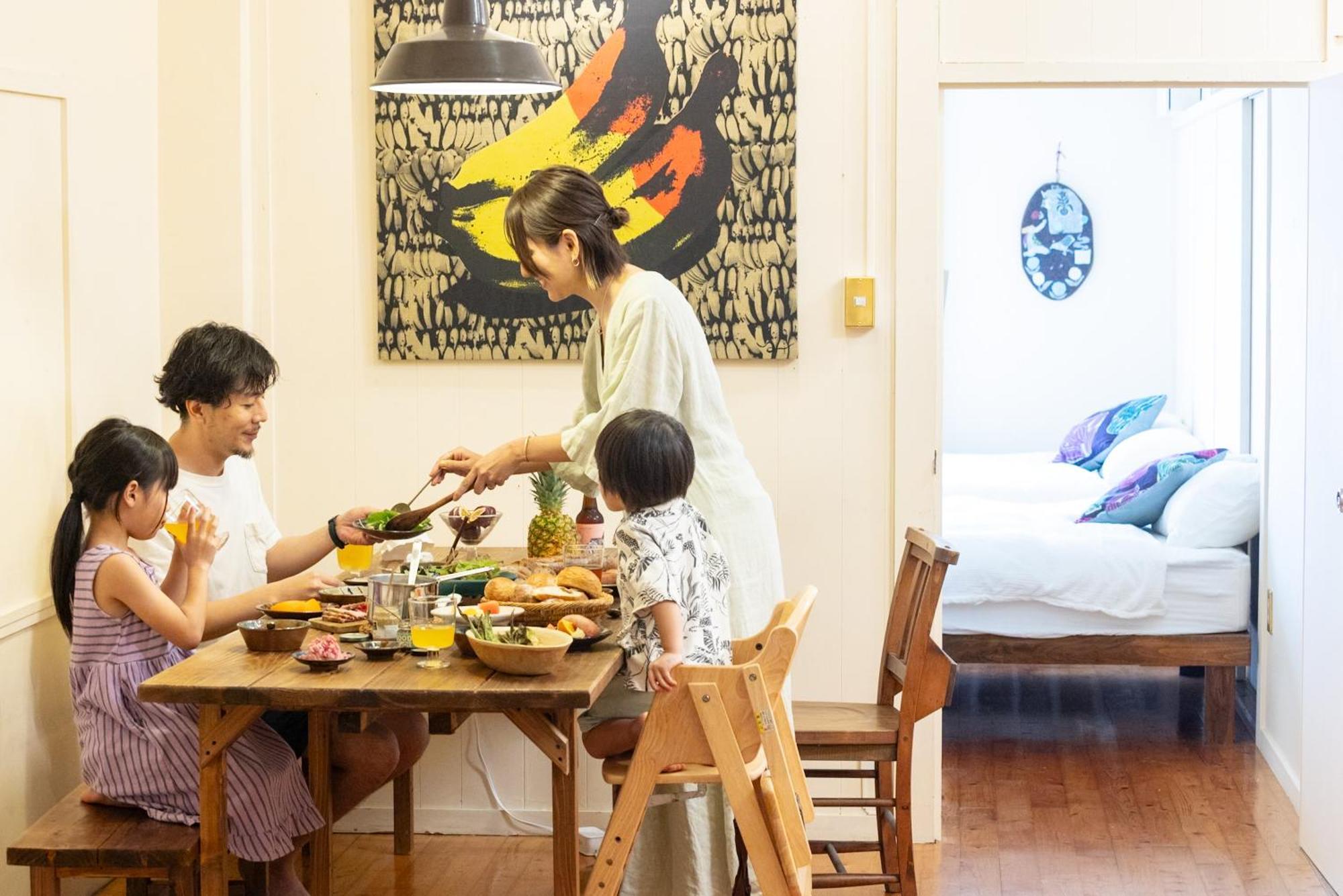 Pineapple Hotel Naha Extérieur photo